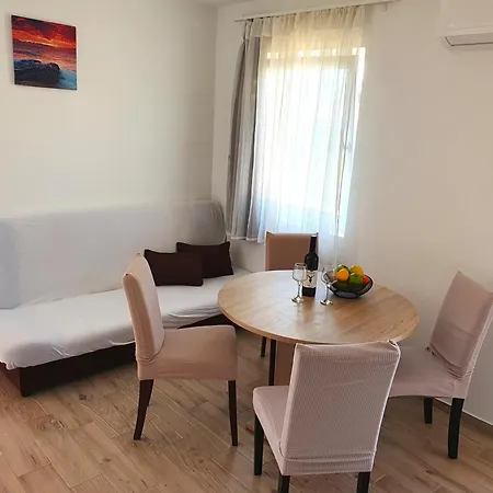 Martinovic Appartement Vir